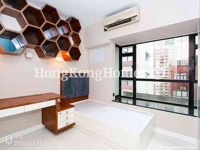 Mid Levels Central - The Grand Panorama 10