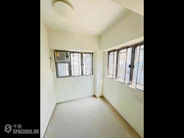 To Kwa Wan - H.I.C.B. Building 02