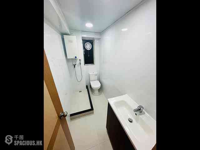 To Kwa Wan - H.I.C.B. Building 04