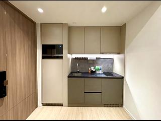 Sai Ying Pun - Des Voeux W Residence 05