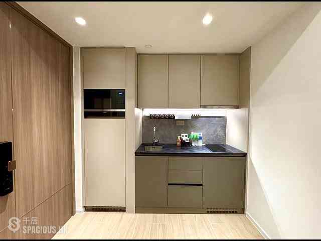 Sai Ying Pun - Des Voeux W Residence 05