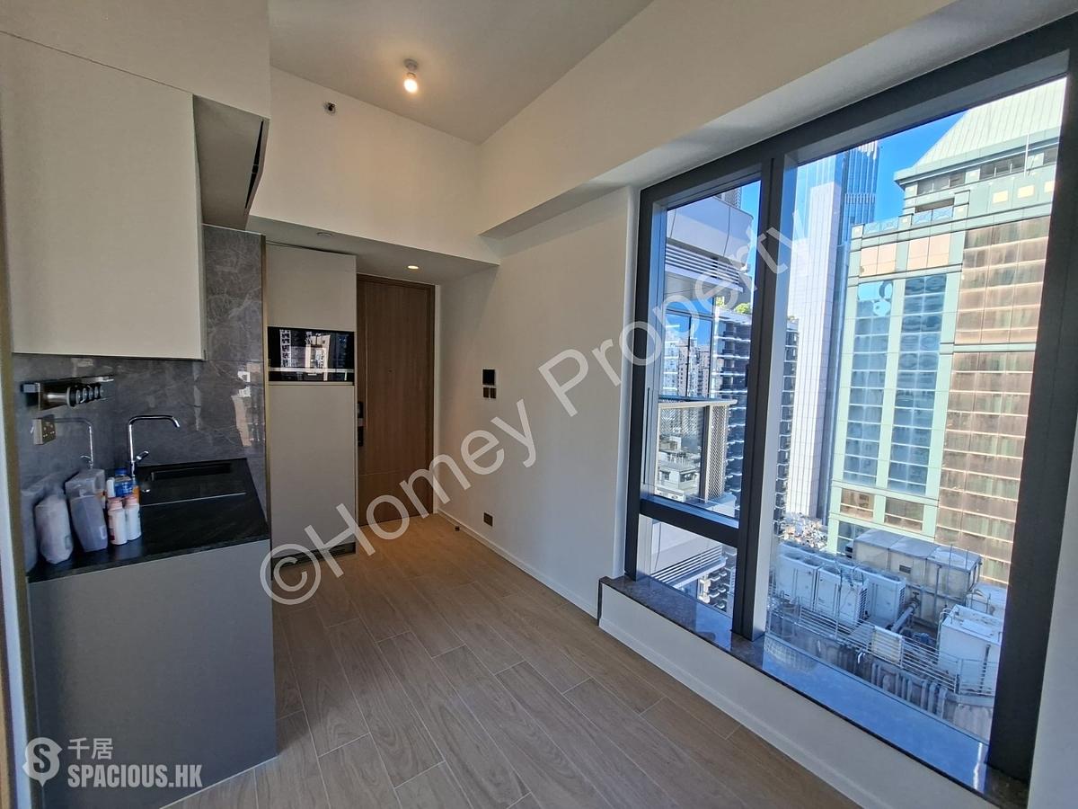 Sai Ying Pun - Des Voeux W Residence 01