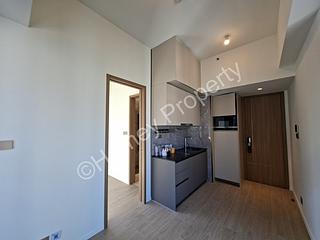Sai Ying Pun - Des Voeux W Residence 03