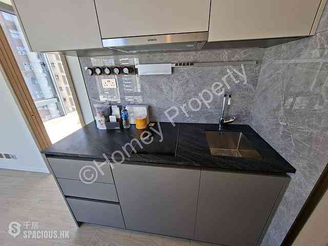 Sai Ying Pun - Des Voeux W Residence 05