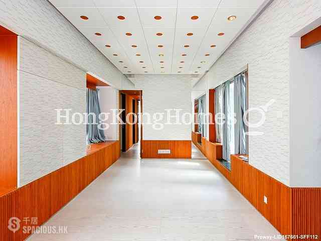 Causeway Bay - Diva 01