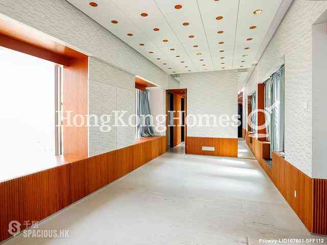Causeway Bay - Diva 04
