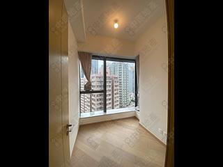 Shek Tong Tsui - Novum West 02