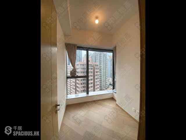 Shek Tong Tsui - Novum West 02