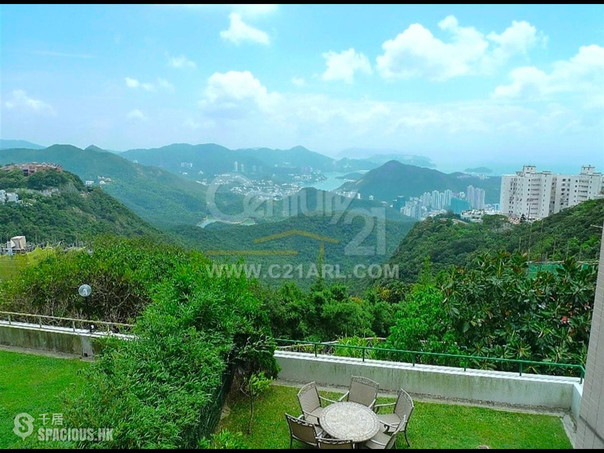The Peak - Vivian Court 01