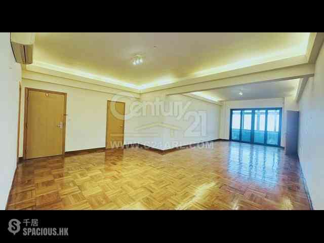 The Peak - Vivian Court 03