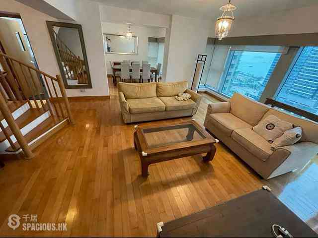 West Kowloon - The Waterfront 02