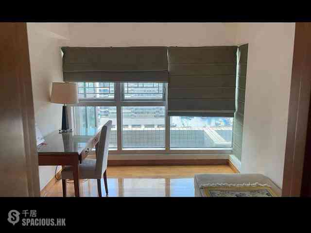 West Kowloon - The Waterfront 08