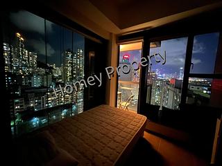 North Point - One Prestige 07