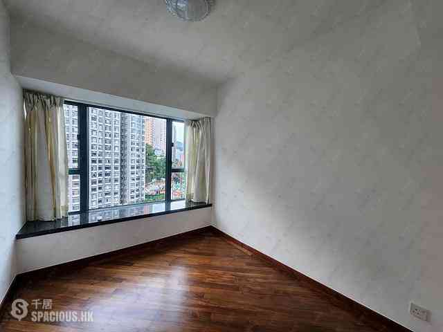 Mid Levels West - 80 Robinson Road 07