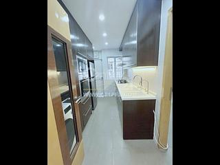 Mid Levels Central - Happy Mansion 03