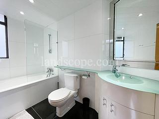 Mid Levels Central - Fairlane Tower 06