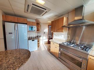 Mid Levels Central - Fairlane Tower 07
