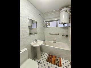 Quarry Bay - Westlands Gardens Block B 07