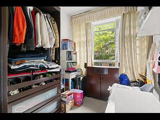 Happy Valley - 11, Broom Road 12