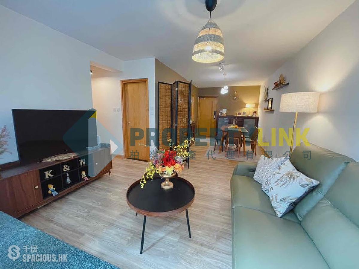 Central - Hollywood Terrace 01