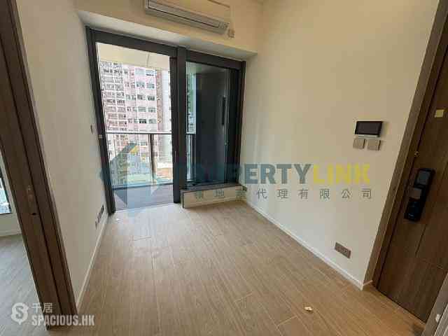 Sai Ying Pun - Des Voeux W Residence 11