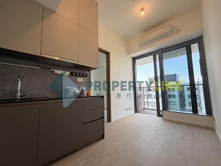 Sai Ying Pun - Des Voeux W Residence 03