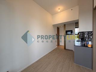 Sai Ying Pun - Des Voeux W Residence 04