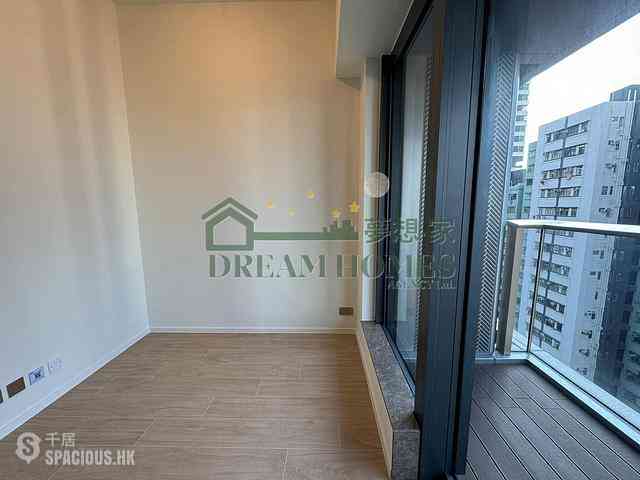Sai Ying Pun - Des Voeux W Residence 06
