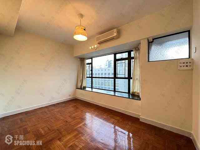 Mid Levels Central - The Grand Panorama Block 1 08