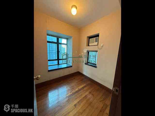 Mid Levels Central - Fairview Height 02