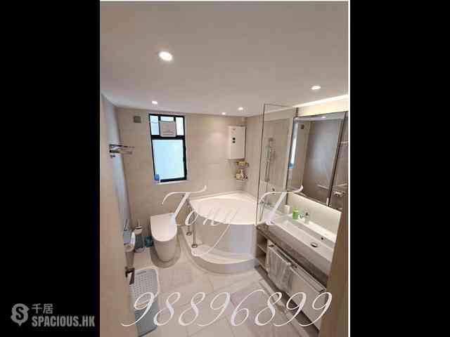 Mid Levels Central - Clovelly Court Block 1 09