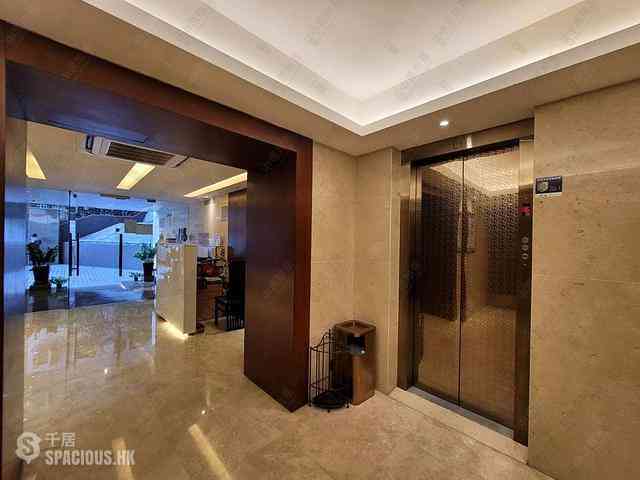 Sai Ying Pun - Rhine Court Block B 01