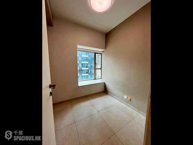Wan Chai - The Zenith Phase 1 Block 2 03