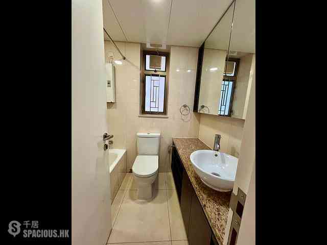 Wan Chai - The Zenith Phase 1 Block 2 07