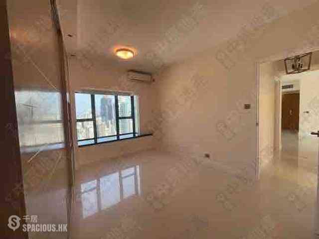 Mid Levels West - 80 Robinson Road 02