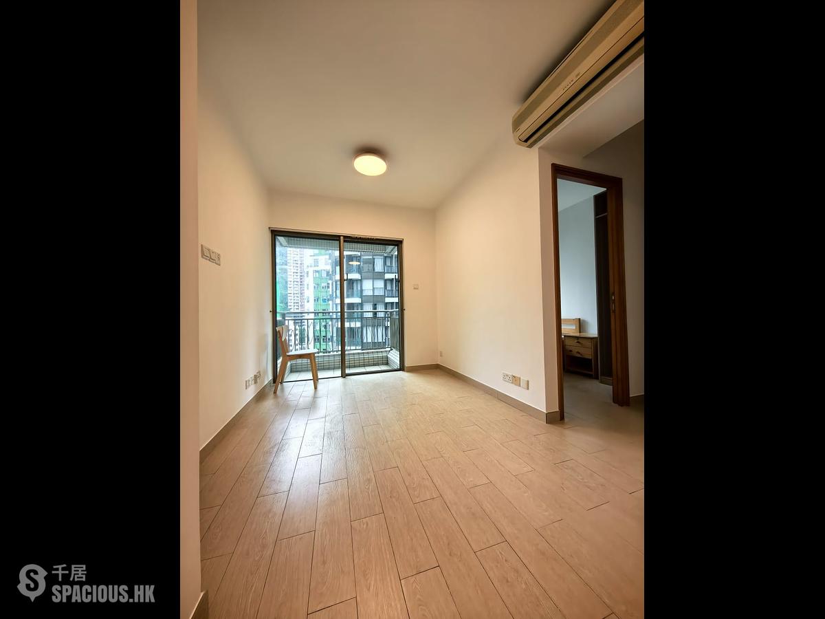 Wan Chai - The Zenith 01