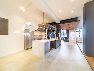 Happy Valley - Sanitarian Apartments 03