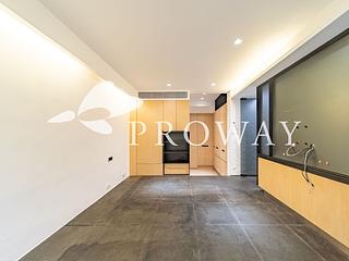 Happy Valley - Sanitarian Apartments 05