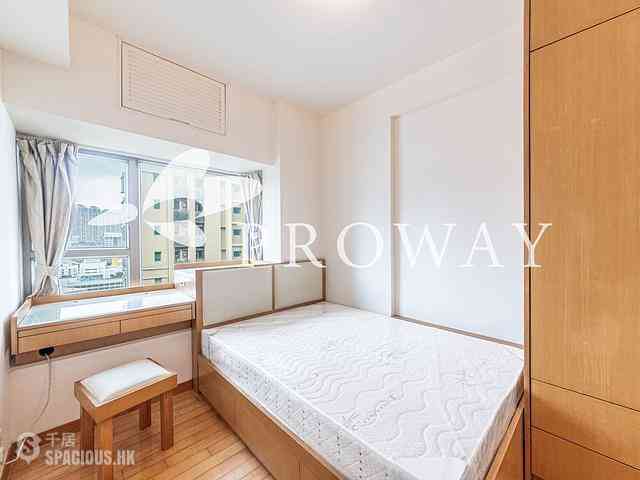 Wan Chai - The Zenith 05