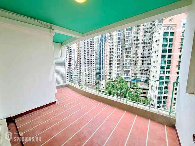 Mid Levels Central - Panorama 05