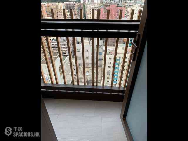 North Point - One Prestige 05
