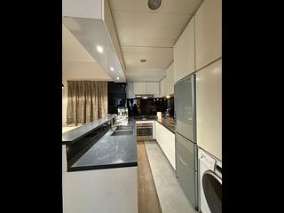 Mid Levels Central - Robinson Heights 04