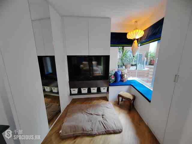 Stubbs Road - The Notting Hill 10