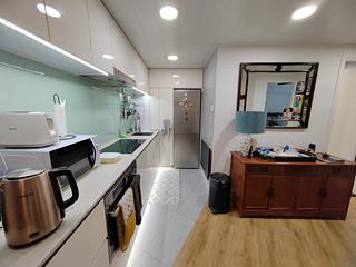 Stubbs Road - The Notting Hill 12