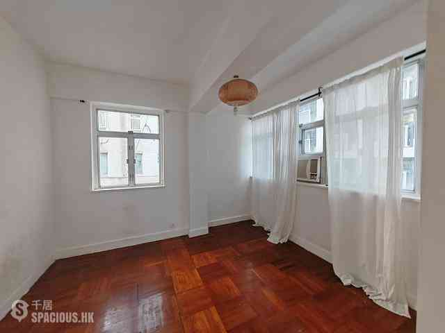 Soho - 52, Elgin Street 02