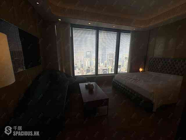 Mid Levels Central - Gramercy 05