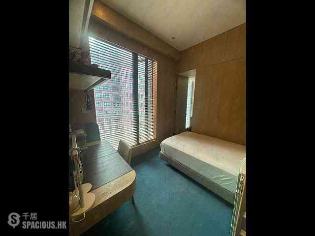 Mid Levels Central - Gramercy 07