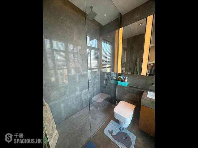 Mid Levels Central - Gramercy 09