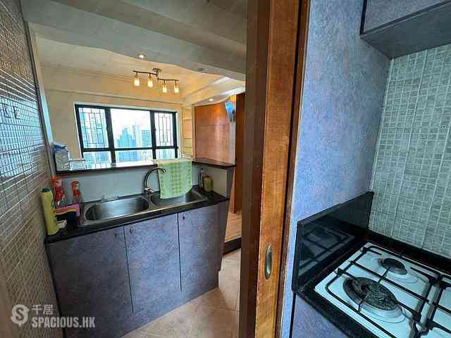 Mid Levels West - Wilton Place 03