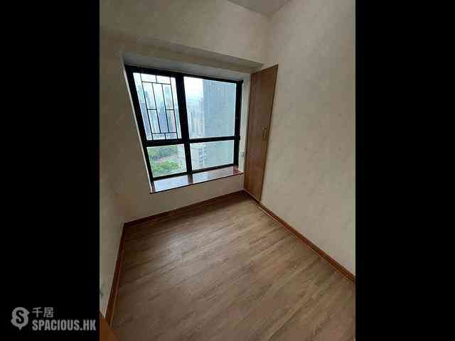 Mid Levels West - Wilton Place 04